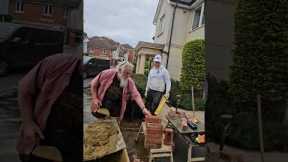 Random guy turns up on the job. #bricksandslides #bricklayer #bricklaying #construction #tradesman