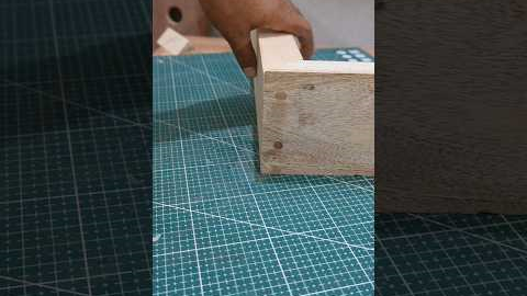 Woodworktips: Corner Joint Without Nails And Screws. #woodworking #carpentry #diy